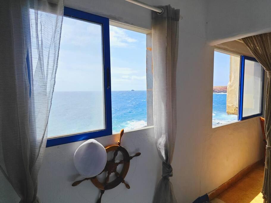 Вилла La Casa Con Terraza Privada Sobre El Mar Тельде Экстерьер фото